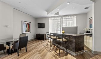 880 N POLLARD St N 224, Arlington, VA 22203