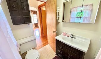 8238 Center Rd, Ashtabula, OH 44004