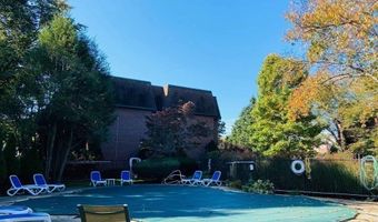 144 Kenrick St 34, Boston, MA 02135