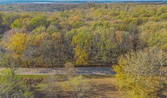 197 Old Homestead Rd, Big Sandy, TN 38221
