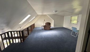 37 Cortland Cir, Bangor, ME 04401