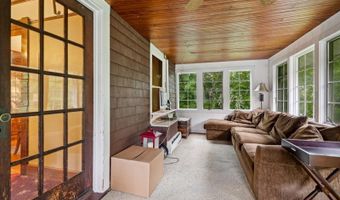 71 Main St, Bayonne, NJ 07035