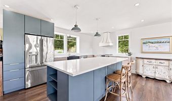 224 Greenhouse Rd, Coventry, RI 02827