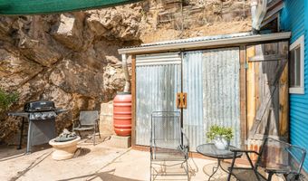 425 Garden Ave, Bisbee, AZ 85603