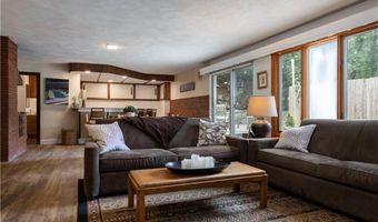 165 Kent Dr, East Greenwich, RI 02818