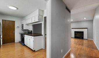 4034 Danbury St, Bel Aire, KS 67220