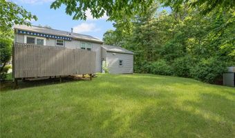 40 Red Oak Dr, Coventry, RI 02816