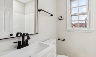 2037 38TH St SE 301, Washington, DC 20020