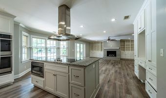 2302 ROSEMONT Ct, Albany, GA 31721