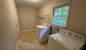 6106 Oak Hill Dr SW, Austell, GA 30168
