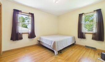 306 Park Ave, Alcester, SD 57001