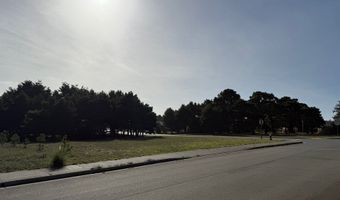 2847 SPINNAKER Dr SW, Bandon, OR 97411