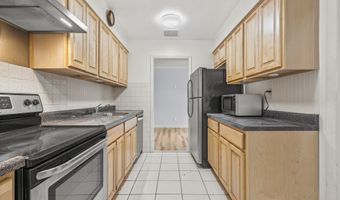 37 Tarinelli Cir, Bridgeport, CT 06606