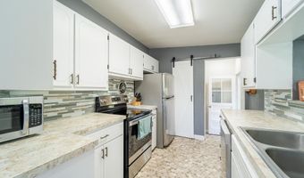 3117 DOUGLAS St, Cheyenne, WY 82009