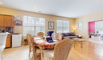 14 Edgewater Path, Barnegat, NJ 08005