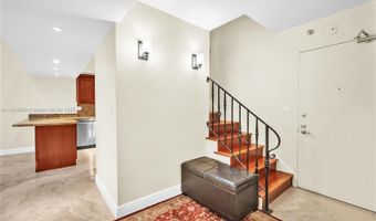 20351 W Country Club Dr TH17, Aventura, FL 33180
