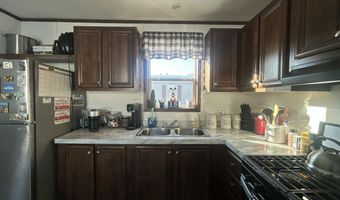 62 Samantha Ln, Auburn, ME 04210