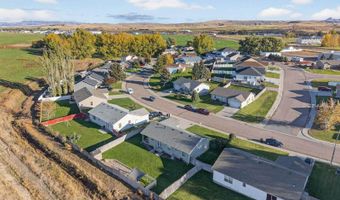 349 Autumn Way, American Falls, ID 83211