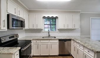 320 Helmsley Dr, Brandon, MS 39047