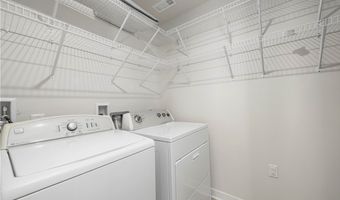 373 Pebble Creek Ct, Amherst, OH 44001