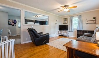 1525 Rapids St, Adel, IA 50003