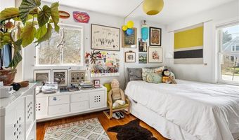 152 Hamilton Ave, Jamestown, RI 02835