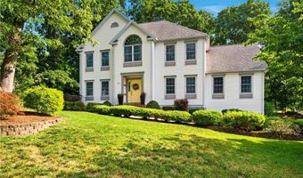 6 Cathedral Ct, Cumberland, RI 02864