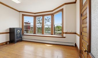 45 Main St 5, Amesbury, MA 01913