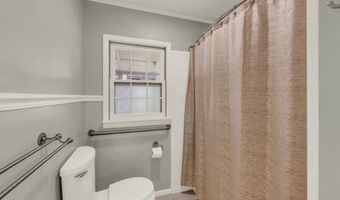 209 Noblitt St, Albertville, AL 35950