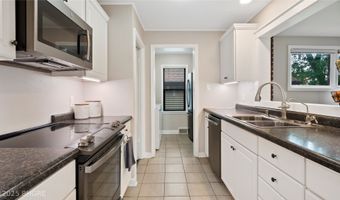 814 Prairie St, Adel, IA 50003