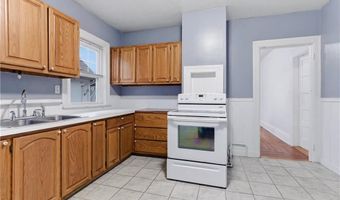 63 Park Ave 2, Cranston, RI 02905