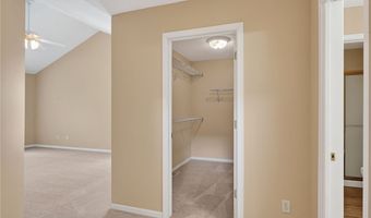 500 Glen Hollow Cir, Aurora, OH 44202