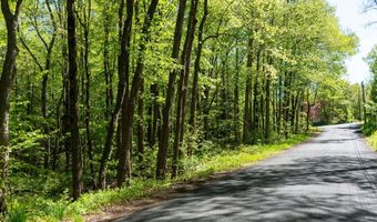 2 Bsullak Rd, Barkhamsted, CT 06063