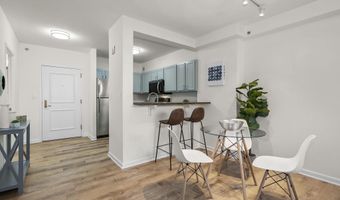 7111 WOODMONT Ave 108, Bethesda, MD 20815