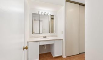 900 N STAFFORD St 1206, Arlington, VA 22203