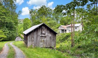 423 Cad Campbell Rd, Bakersville, NC 28705