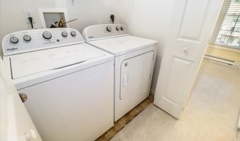 702 Sienna Dr 702, Danbury, CT 06810