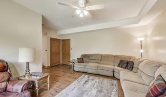 206 W Hintz Rd, Arlington Heights, IL 60004