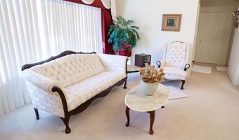 521 N Calhoun Shores Pkwy, Calhoun Falls, SC 29628
