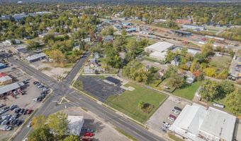 1105 E Beecher 1107 E Beecher, Adrian, MI 49221