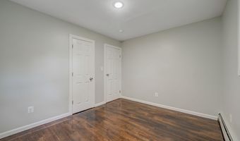9 Holt St, Amityville, NY 11701