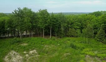 30 Moonbeam Way, Bangor, ME 04401