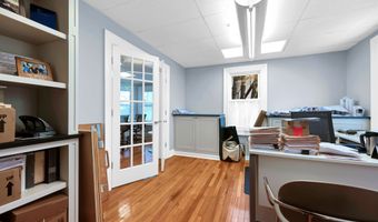 211 Montowese St, Branford, CT 06405