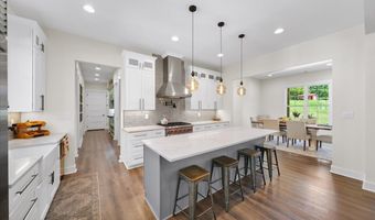 1380 Cronic Town, Auburn, GA 30011
