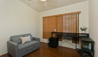 585 Mananai Pl 26W, Honolulu, HI 96818