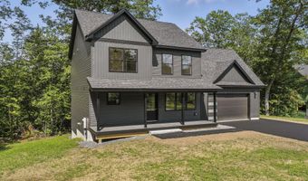 52 Woodbrey Ln, Standish, ME 04084