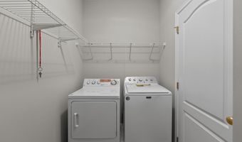 19608 EDGEMONT Sq, Ashburn, VA 20147