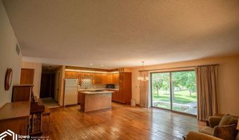 1302 E Linden St, Algona, IA 50511