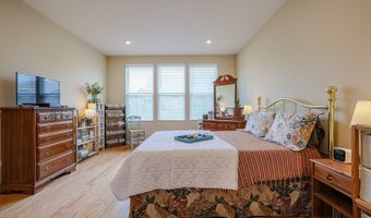 580 N Highlander Way, Addison, IL 60101