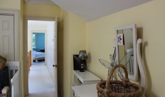 55 Liberty St, Chester, CT 06412